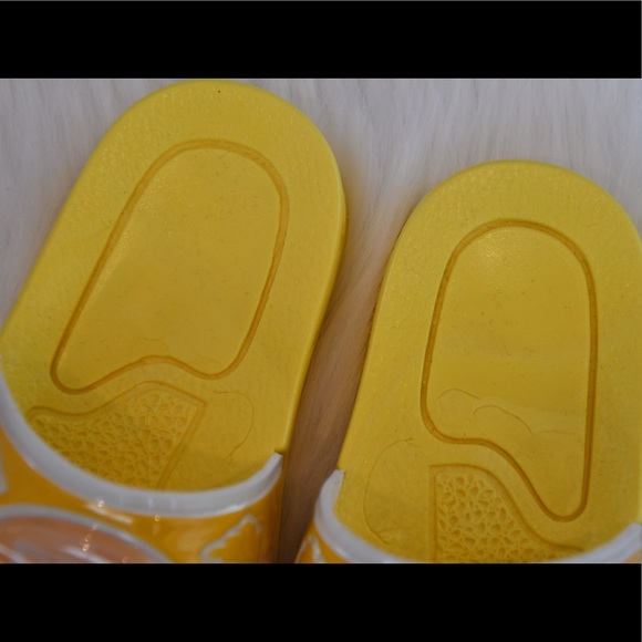 D&G slides - Picture 3 of 5